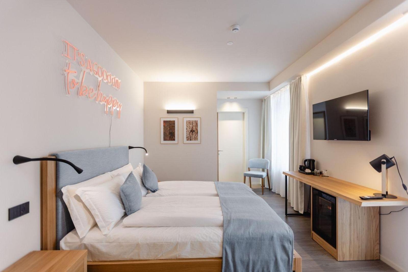 Terra Hotel Boutique Tirano Luaran gambar