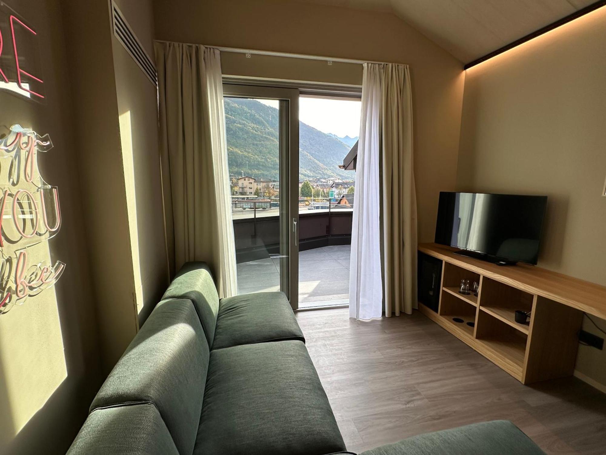Terra Hotel Boutique Tirano Luaran gambar