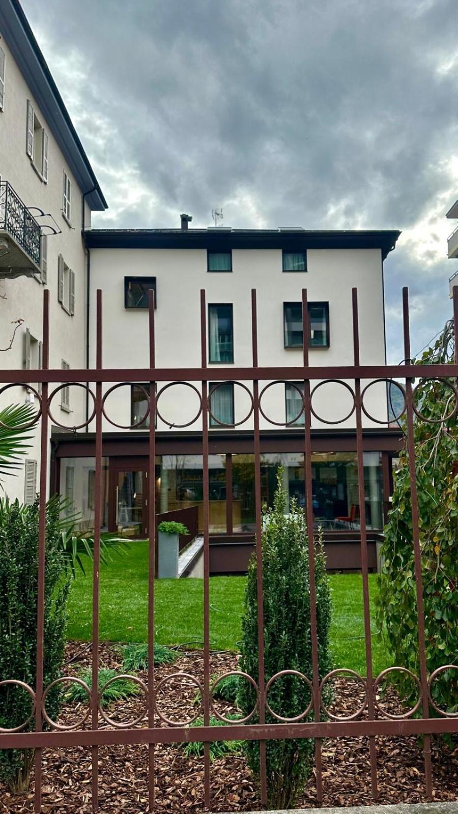 Terra Hotel Boutique Tirano Luaran gambar