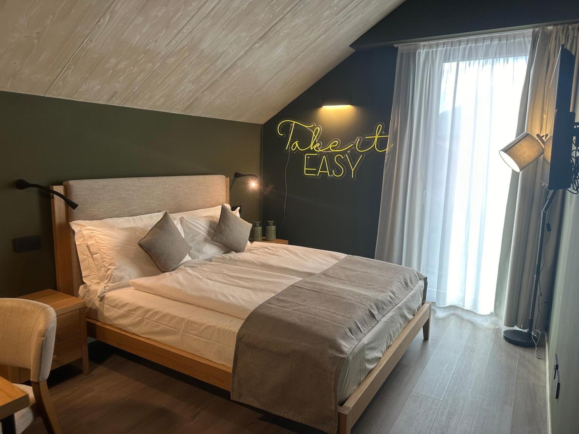 Terra Hotel Boutique Tirano Luaran gambar